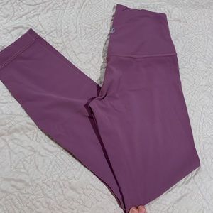 Lululemon Aligns 25”/ Size 4/ Mauve